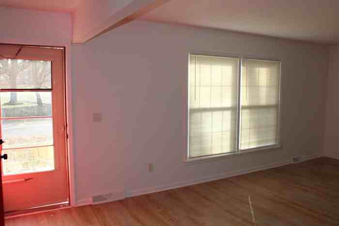 11910 W 67th Ter - Photo 6 of 26