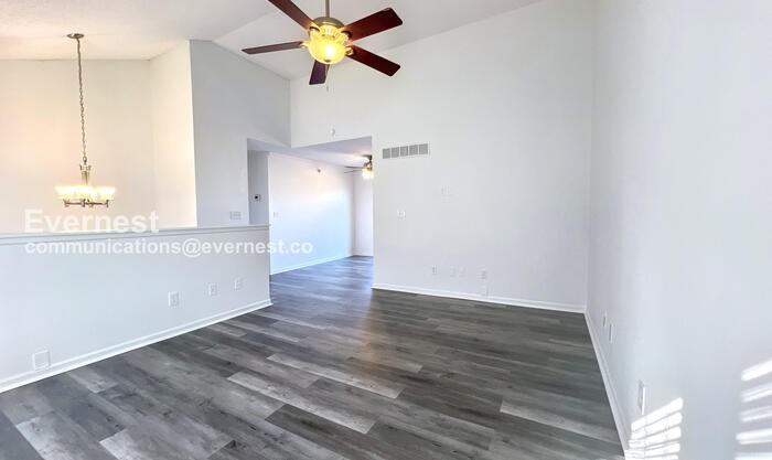 1021 Se Steeple Dr - Photo 6 of 25