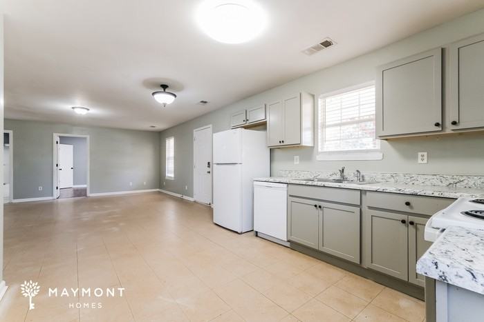 339 Spring St - Photo 6 of 12