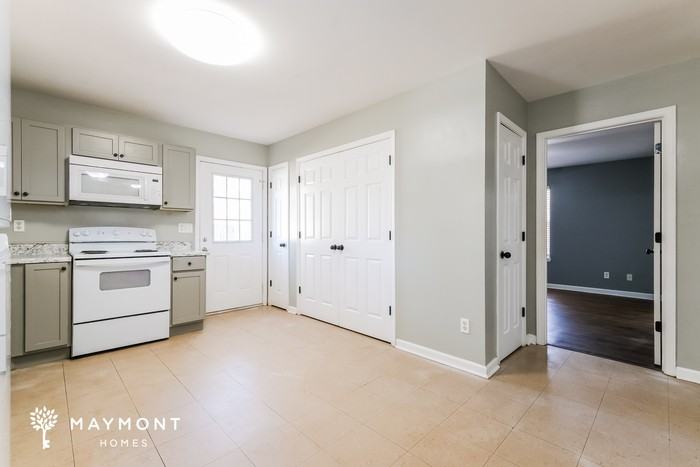 339 Spring St - Photo 7 of 12