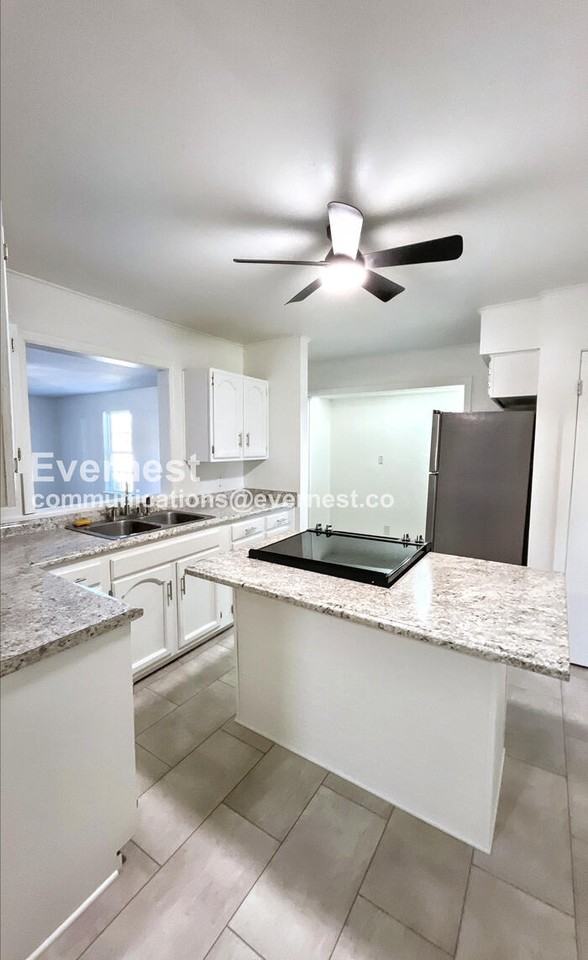 15 Walker Ave - Photo 3 of 29