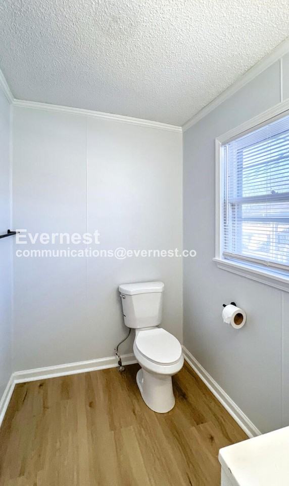 907 S Cedar Ave - Photo 7 of 21