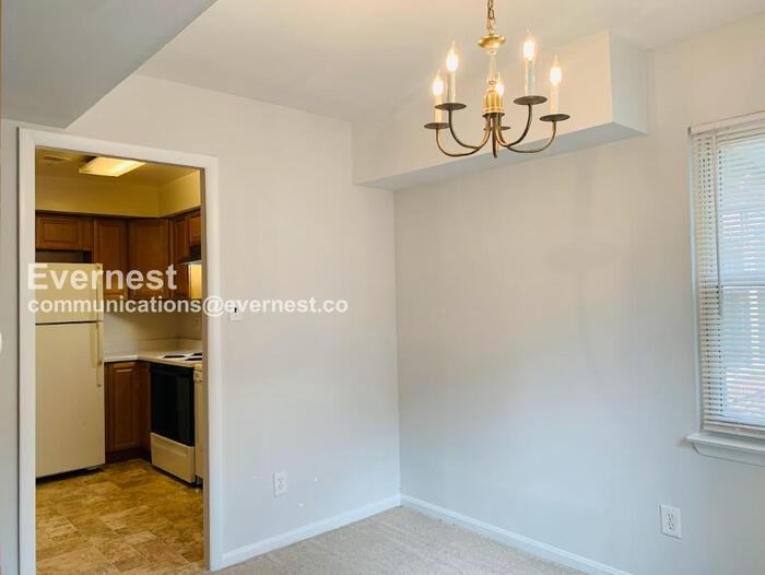 9713 Hagel Cir #B - Photo 7 of 13