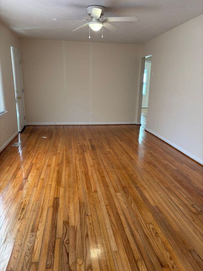 7530 Decatur Dr - Photo 4 of 12