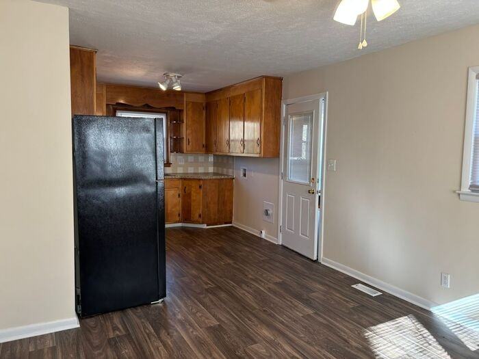 7530 Decatur Dr - Photo 6 of 12