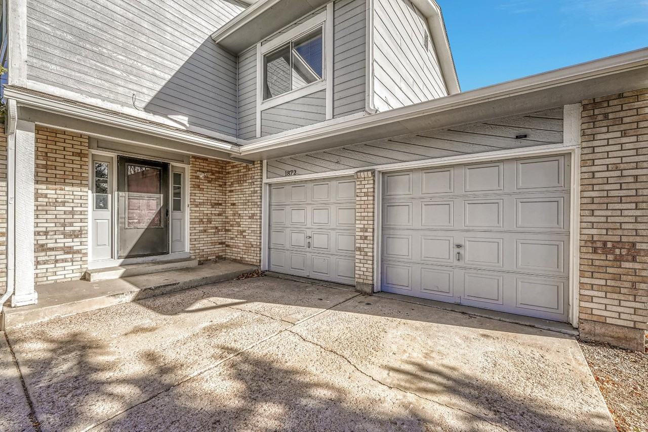 1872 S. Cathay Ct. Aurora 80017 - Photo 4 of 20