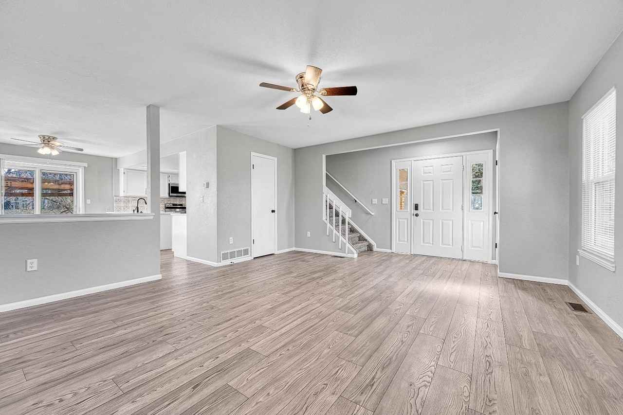 1872 S. Cathay Ct. Aurora 80017 - Photo 6 of 20