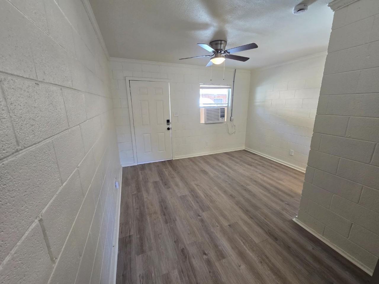 782 Terminal Ct - Photo 6 of 7