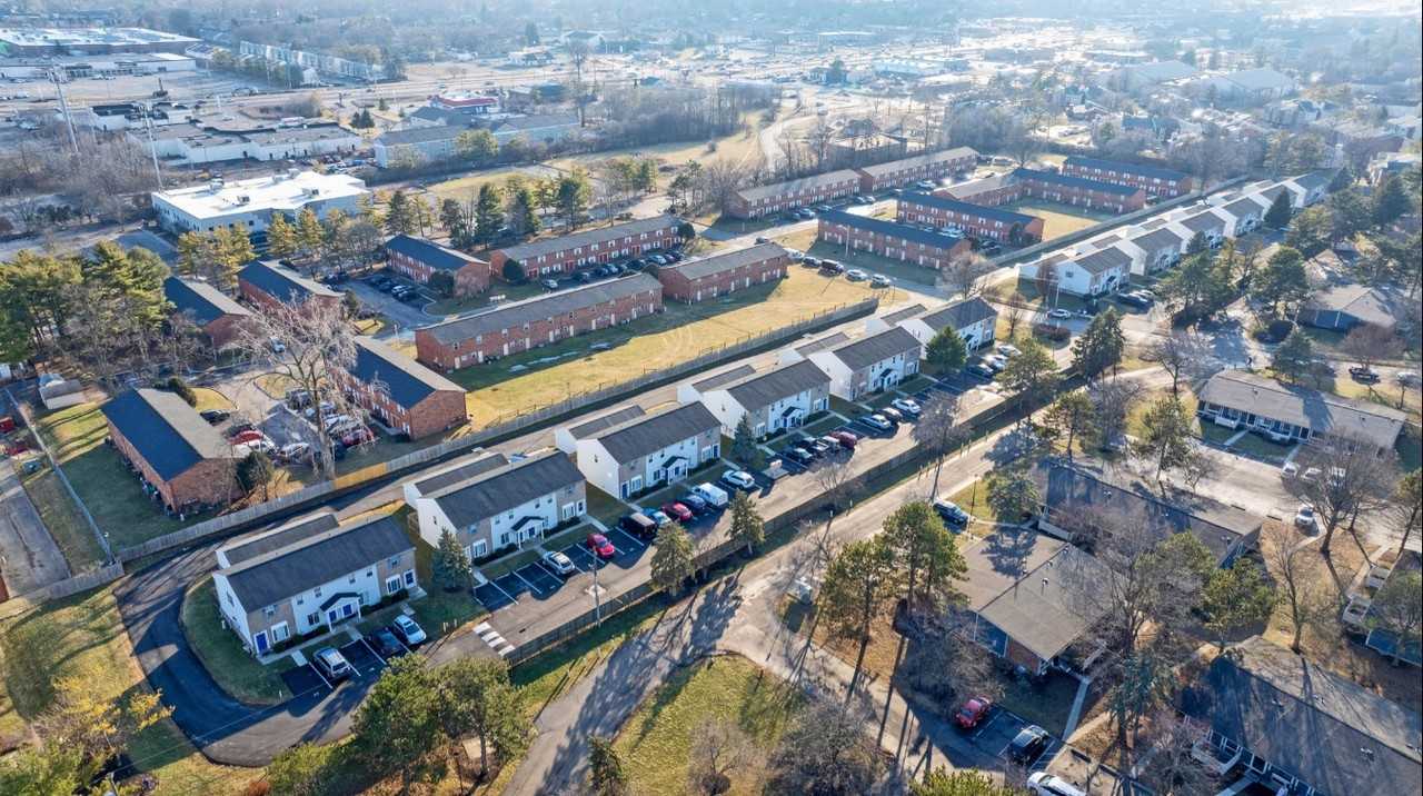 Brady Commons - Photo 4 of 10