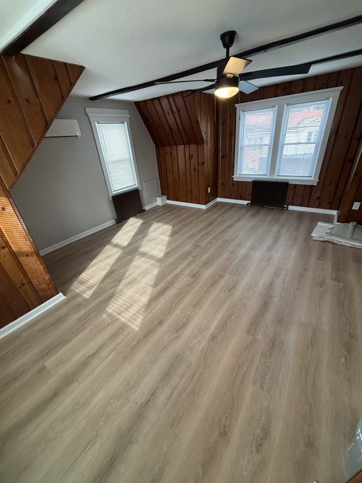 6 1/2 Lorewood Ave #A - Photo 4 of 8