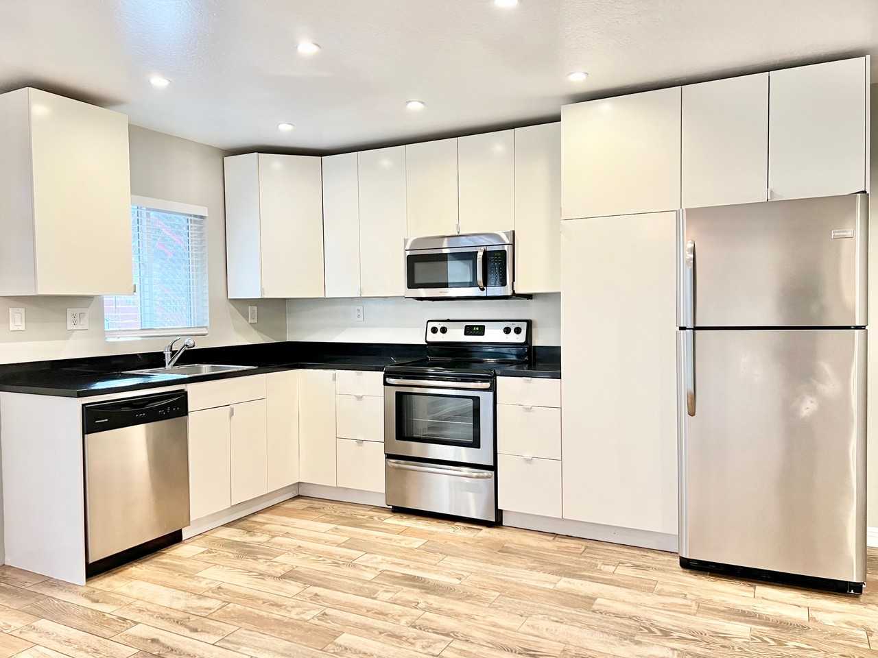 3611 N 5th Ave #3 - Photo 2 of 39