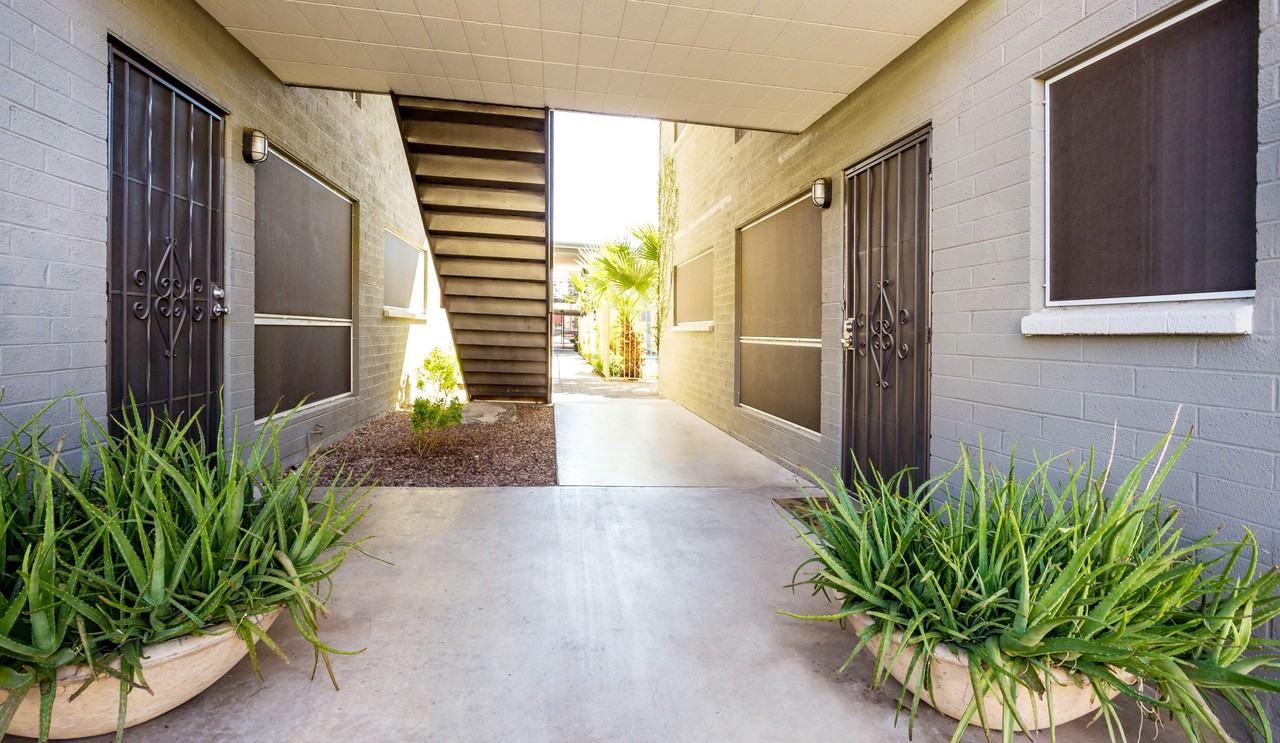 3611 N 5th Ave #3 - Photo 4 of 39