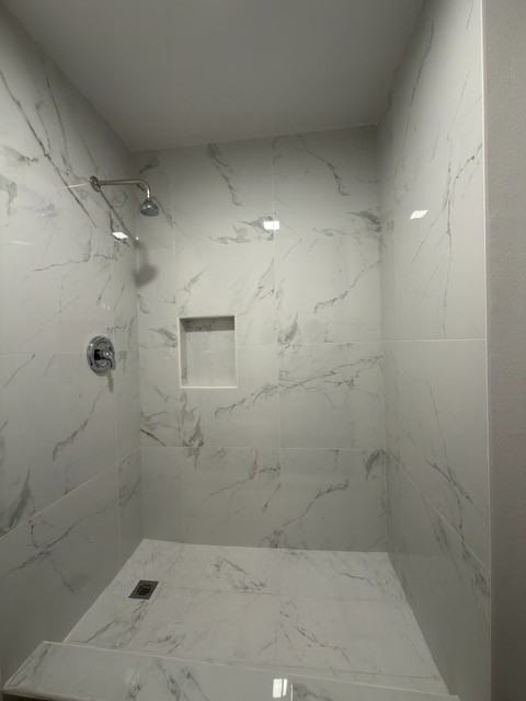 1427 Hoover Ave #1-2 - Photo 7 of 17