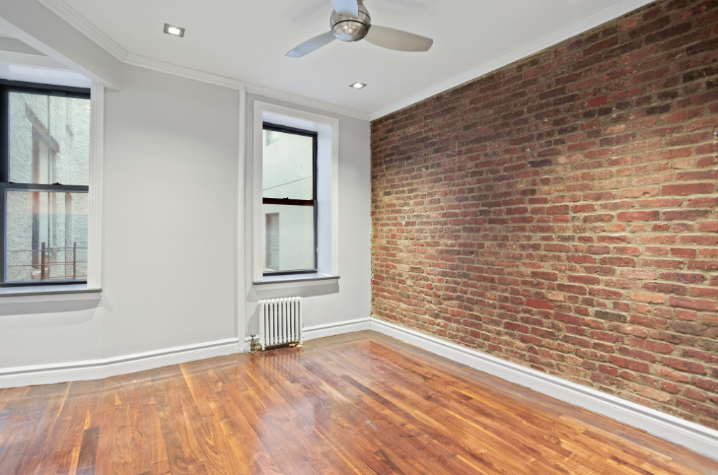 436 E 13th St #11 - Photo 2 of 5