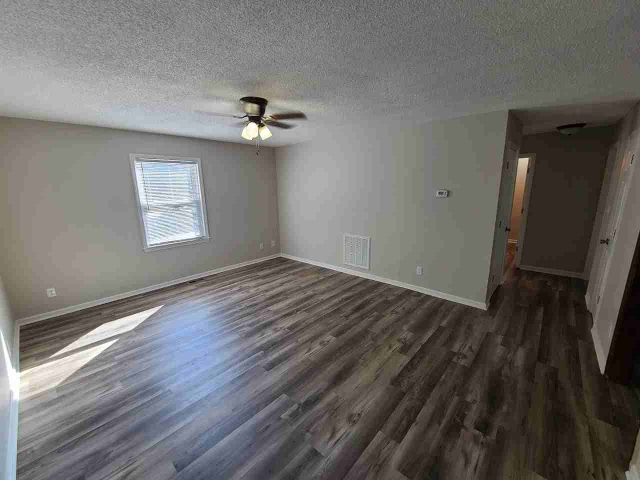 134 Calvin Court - Photo 2 of 10