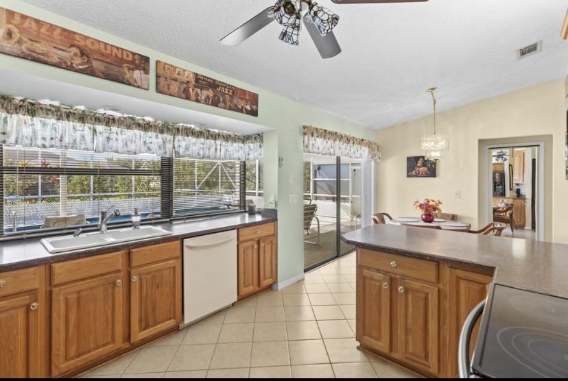 980 Se Breakwater Ave #NA - Photo 3 of 20