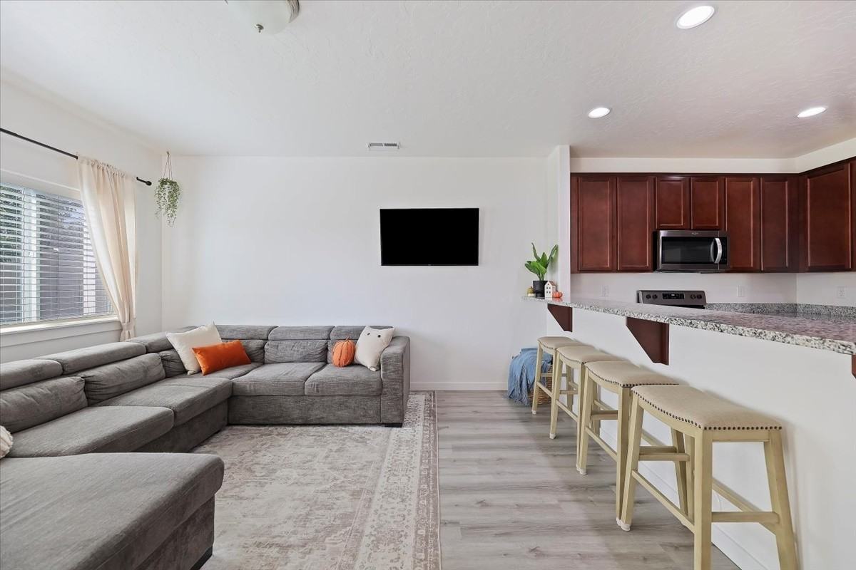 5720 Cherry Ln #5720 - Photo 3 of 16