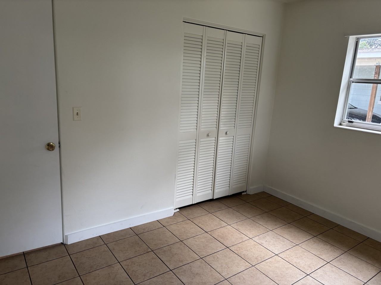 1207 Crestwood Dr #NA - Photo 6 of 10