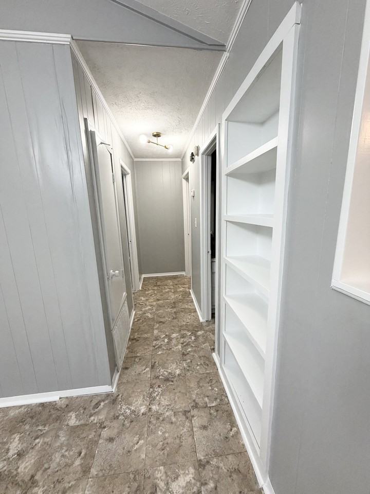 525 11th Ave #NA - Photo 6 of 11