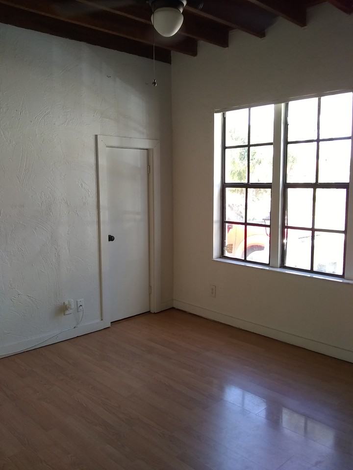 115 Peachtree St #NA - Photo 7 of 10