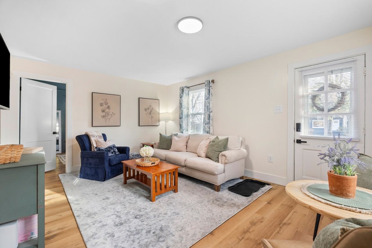 201 Perrymont Ave #NA - Photo 3 of 16