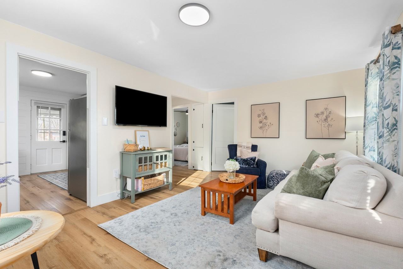 201 Perrymont Ave #NA - Photo 4 of 16