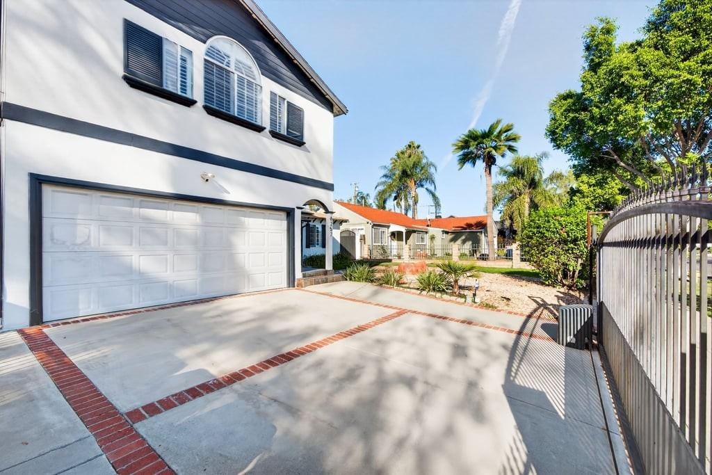 6257 Bluebell Ave #NA - Photo 5 of 50