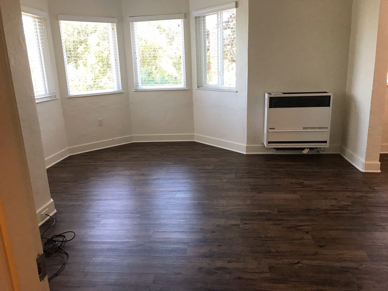 675 Alhambra St #675 - Photo 7 of 17