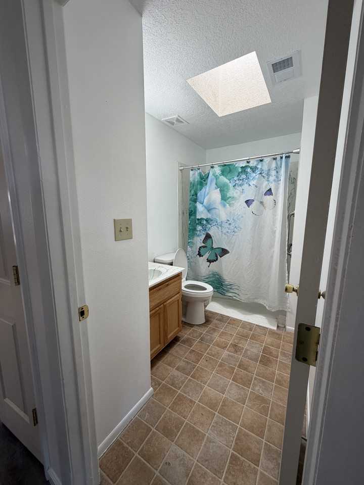 5020 San Luis Pl Nw #NA - Photo 3 of 5