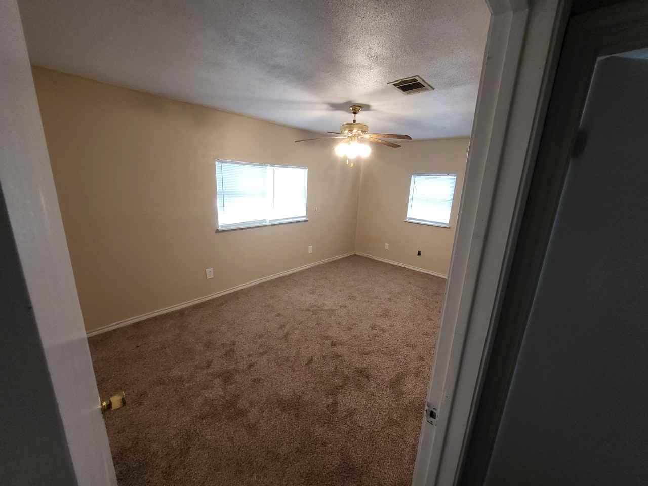 1218 Woodward St #NA - Photo 5 of 15