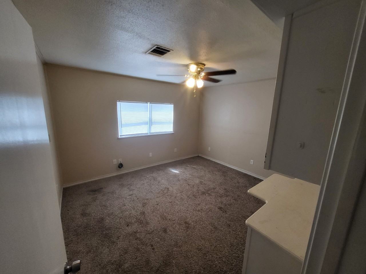 1218 Woodward St #NA - Photo 4 of 15