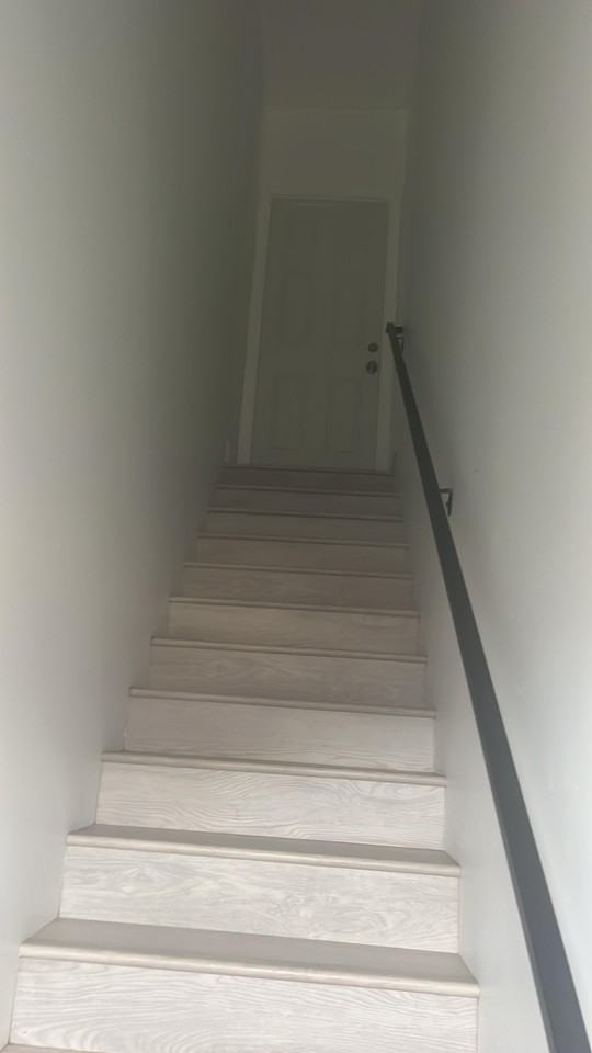 1807 Donax Ave #B - Photo 6 of 9