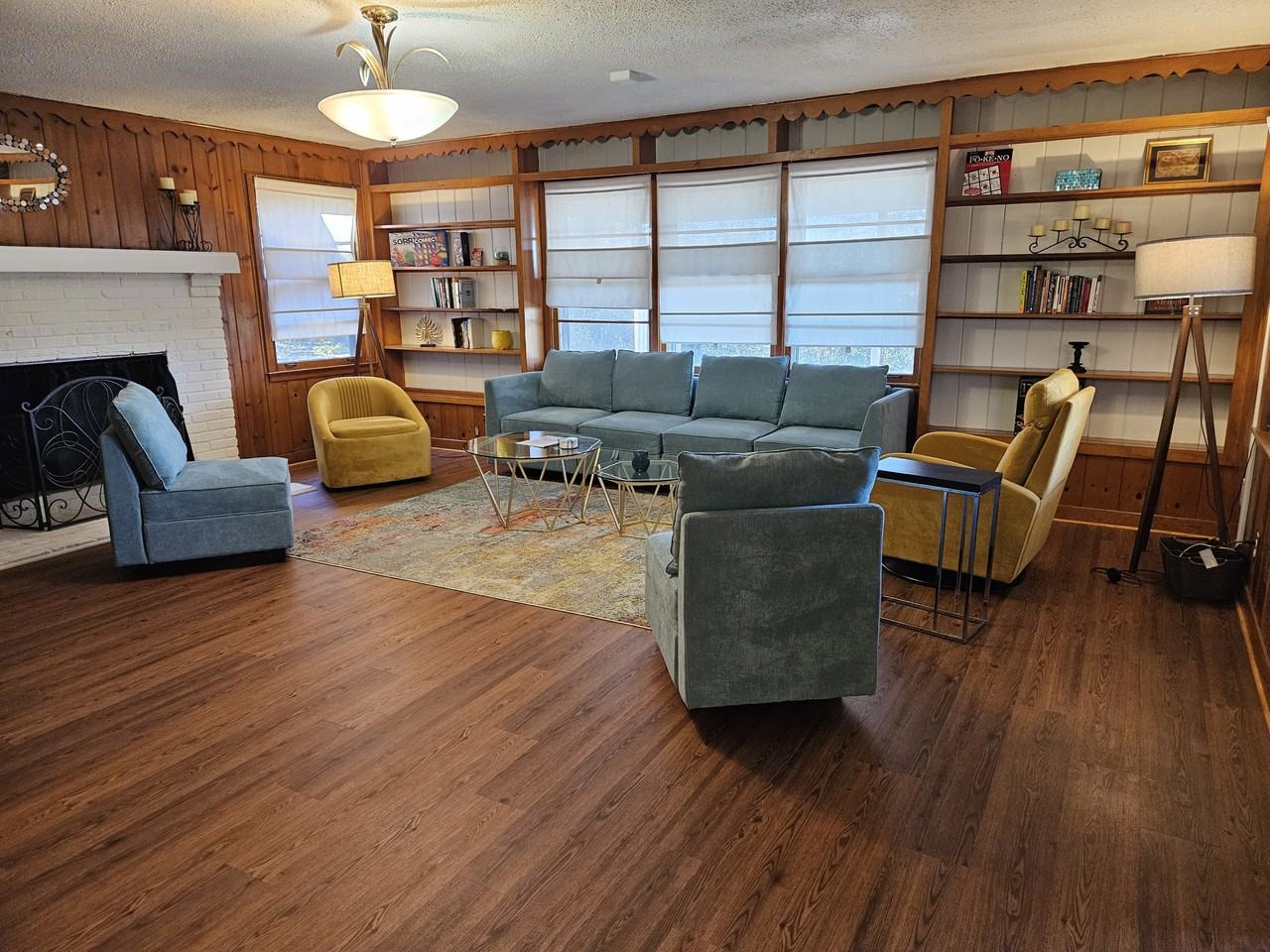 1857 E Holmes Rd #NA - Photo 3 of 13