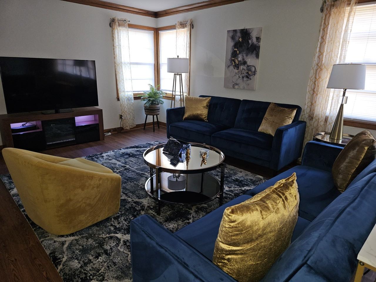 1857 E Holmes Rd #NA - Photo 4 of 13