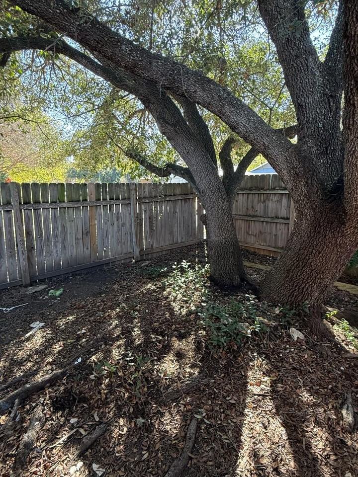 202 Fir Dl - Photo 2 of 2