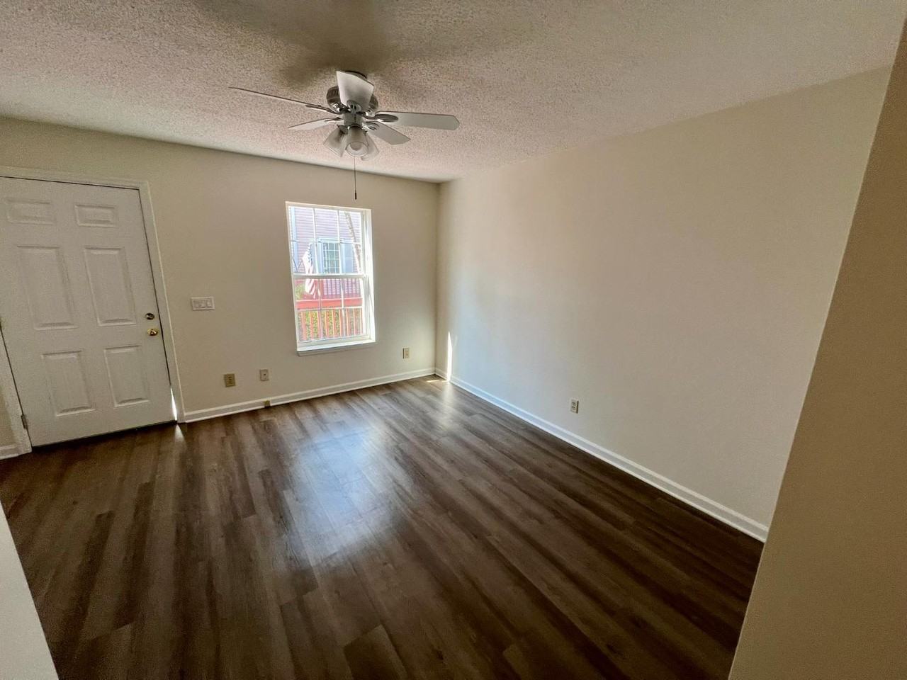 3389 Northside Dr - Photo 4 of 11