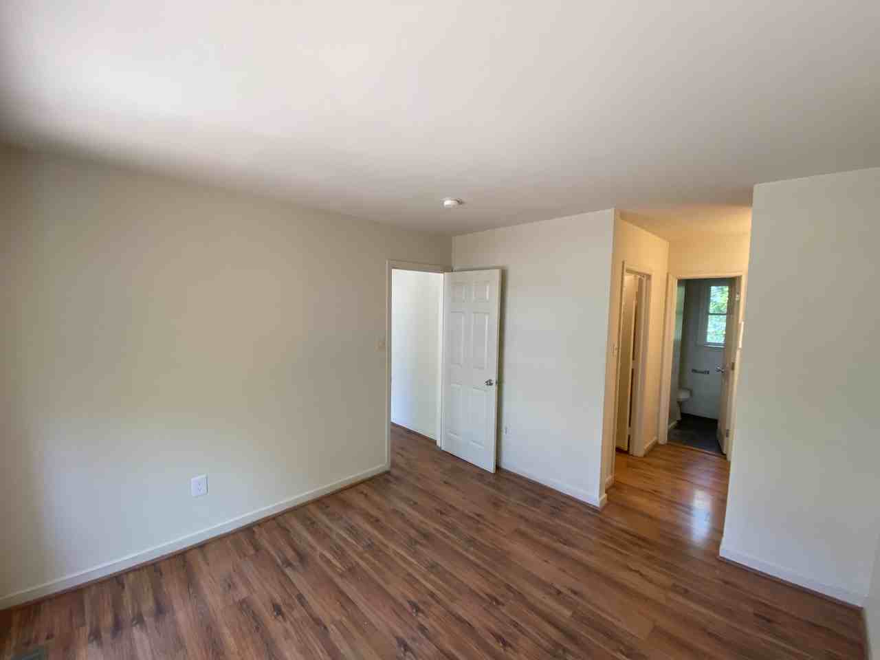 507 Montgomery Drive - Photo 6 of 27