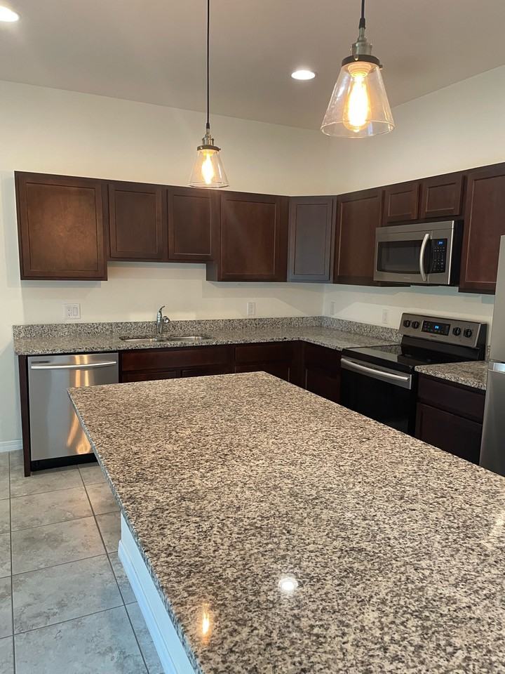 24484 Zephyr Ct #24484 - Photo 2 of 27