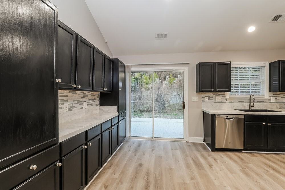 2622 Amber Crest Dr - Photo 6 of 16