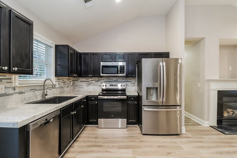 2622 Amber Crest Dr - Photo 7 of 16