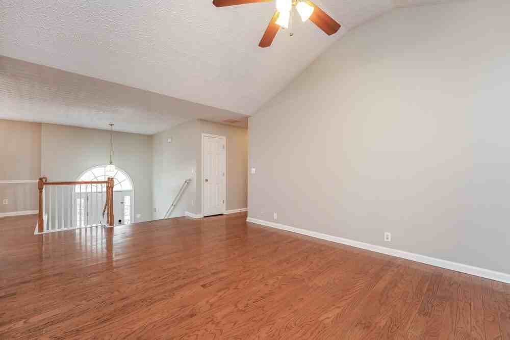 335 Shadowbrooke Cir - Photo 6 of 17