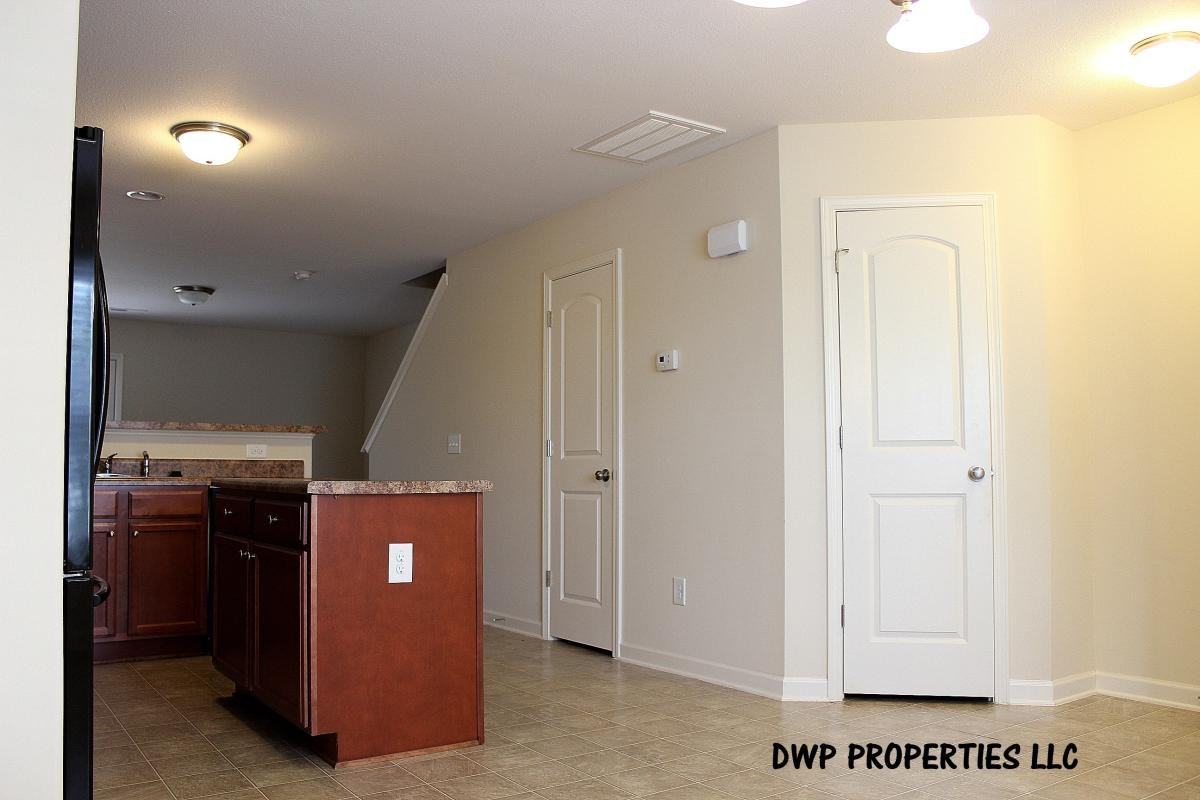 4245 Youngstown Dr #1 - Photo 5 of 25