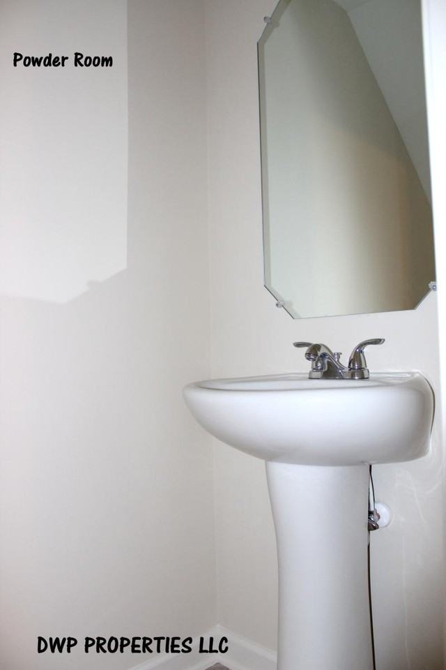 4245 Youngstown Dr #1 - Photo 6 of 25