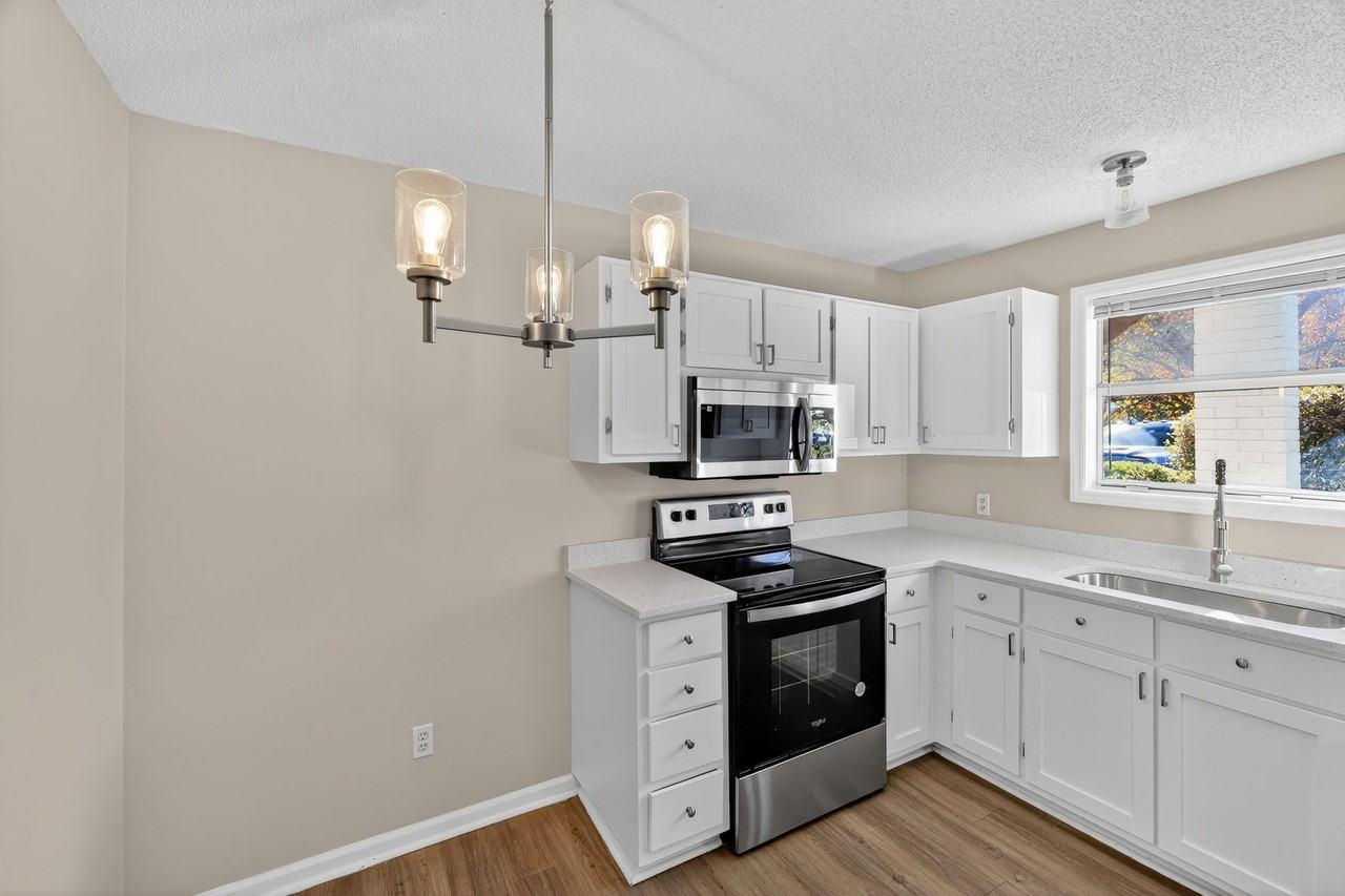 101 Bay Meadow Ct #121 - Photo 5 of 25