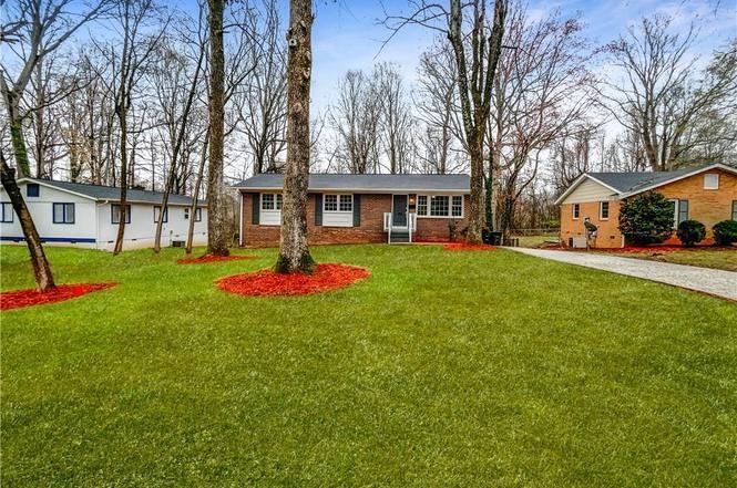 310 Foxcroft Dr - Photo 2 of 46