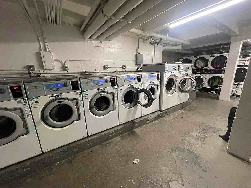 7410 35th Ave #512E - Photo 4 of 7