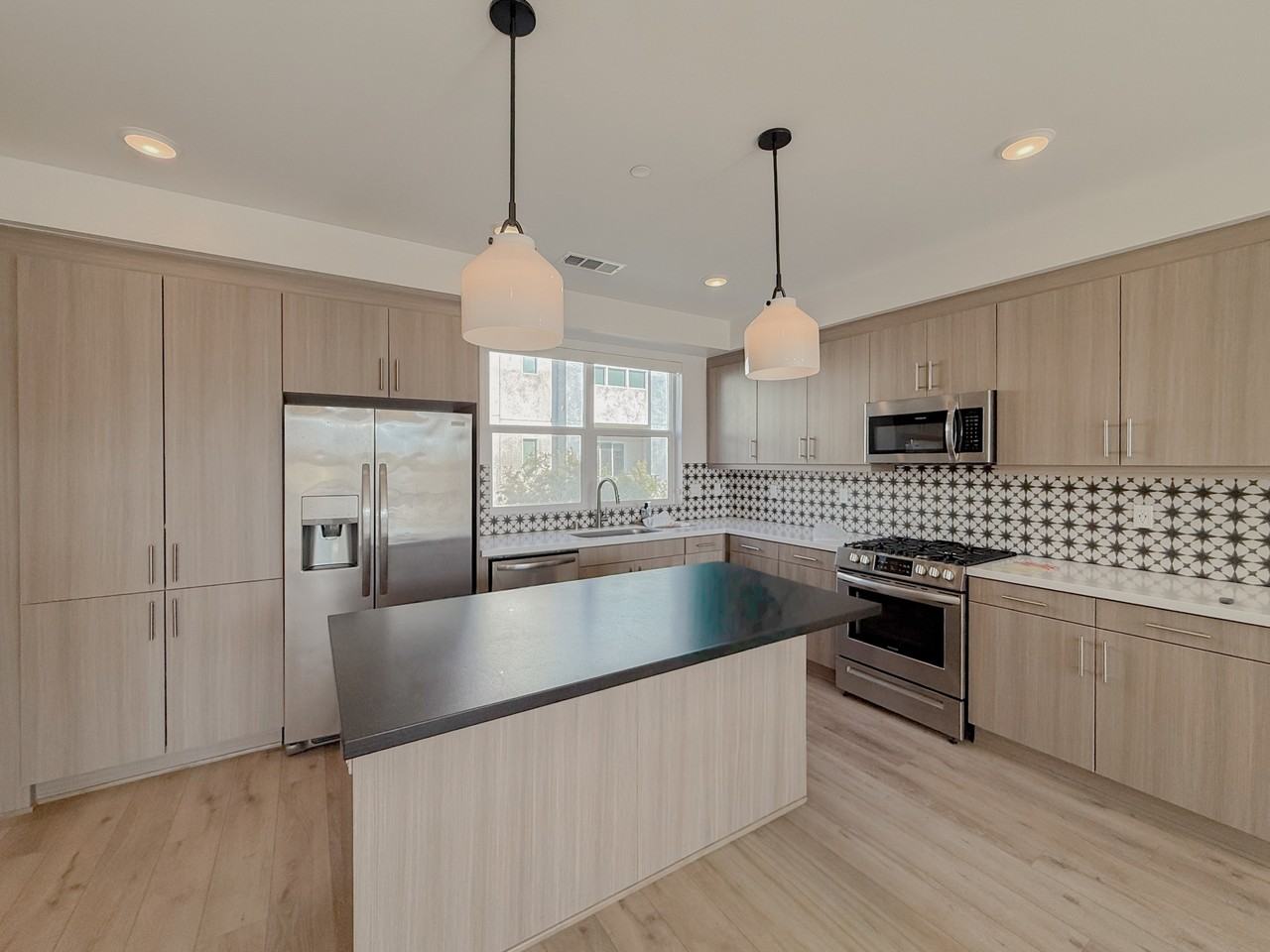 10482 San Diego Mission Rd #7 - Photo 4 of 18