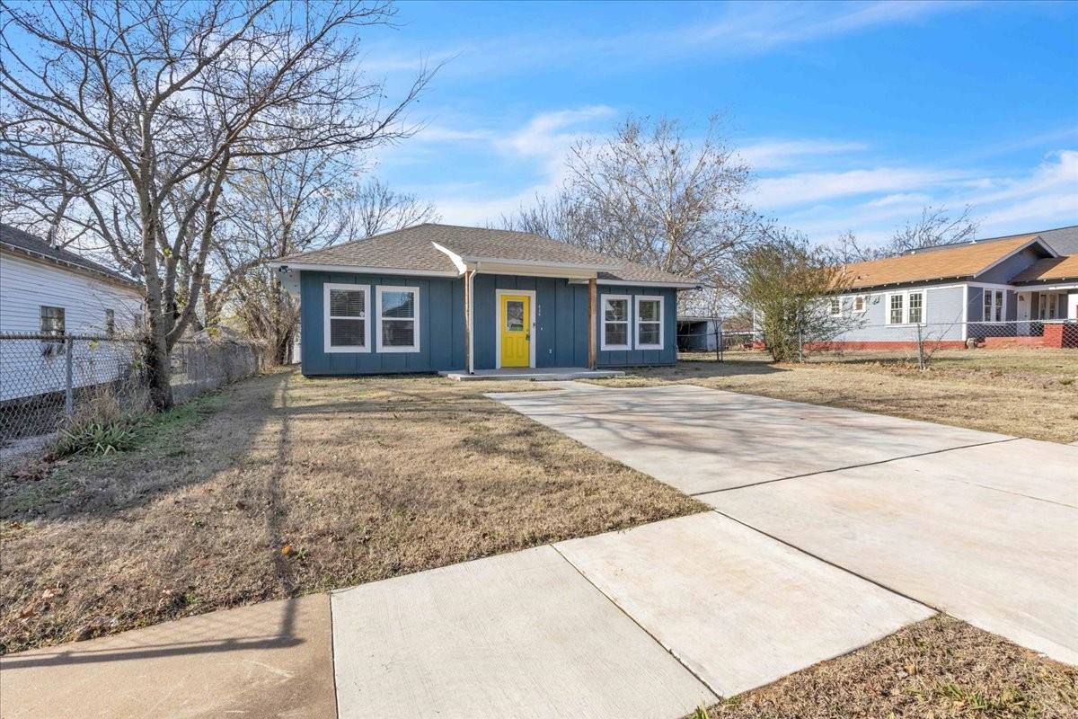 414 N Tucker Ave #1 - Photo 3 of 33