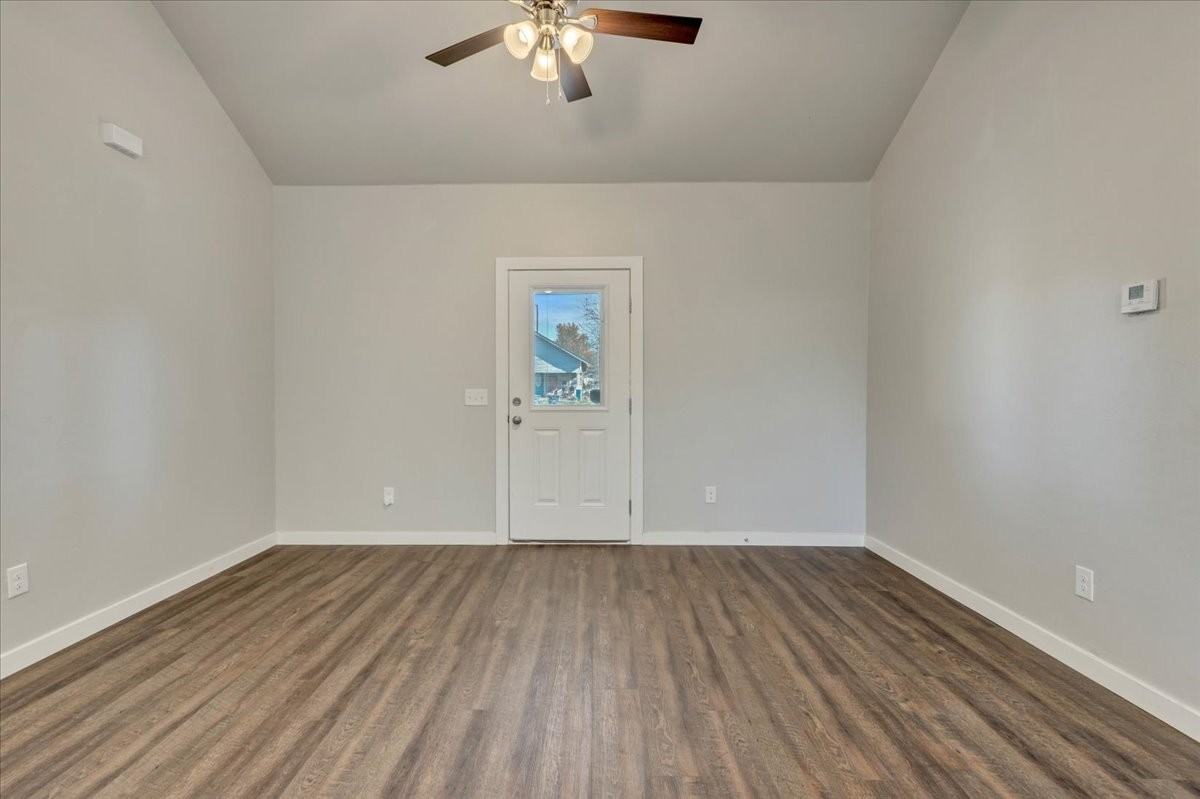 414 N Tucker Ave #1 - Photo 5 of 33