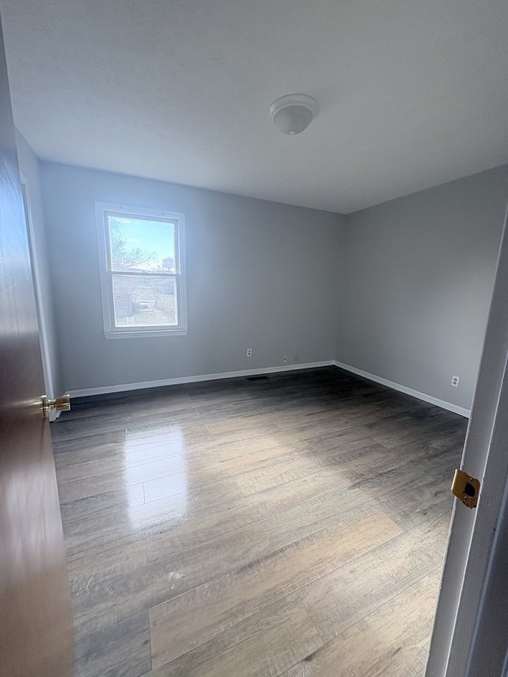 105 Alice- B - 1 #1 - Photo 4 of 6